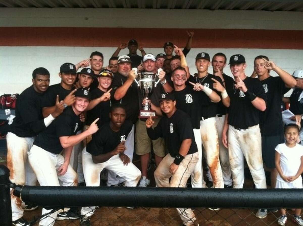 Young Miami Lakes travel baseball team off to second tournament