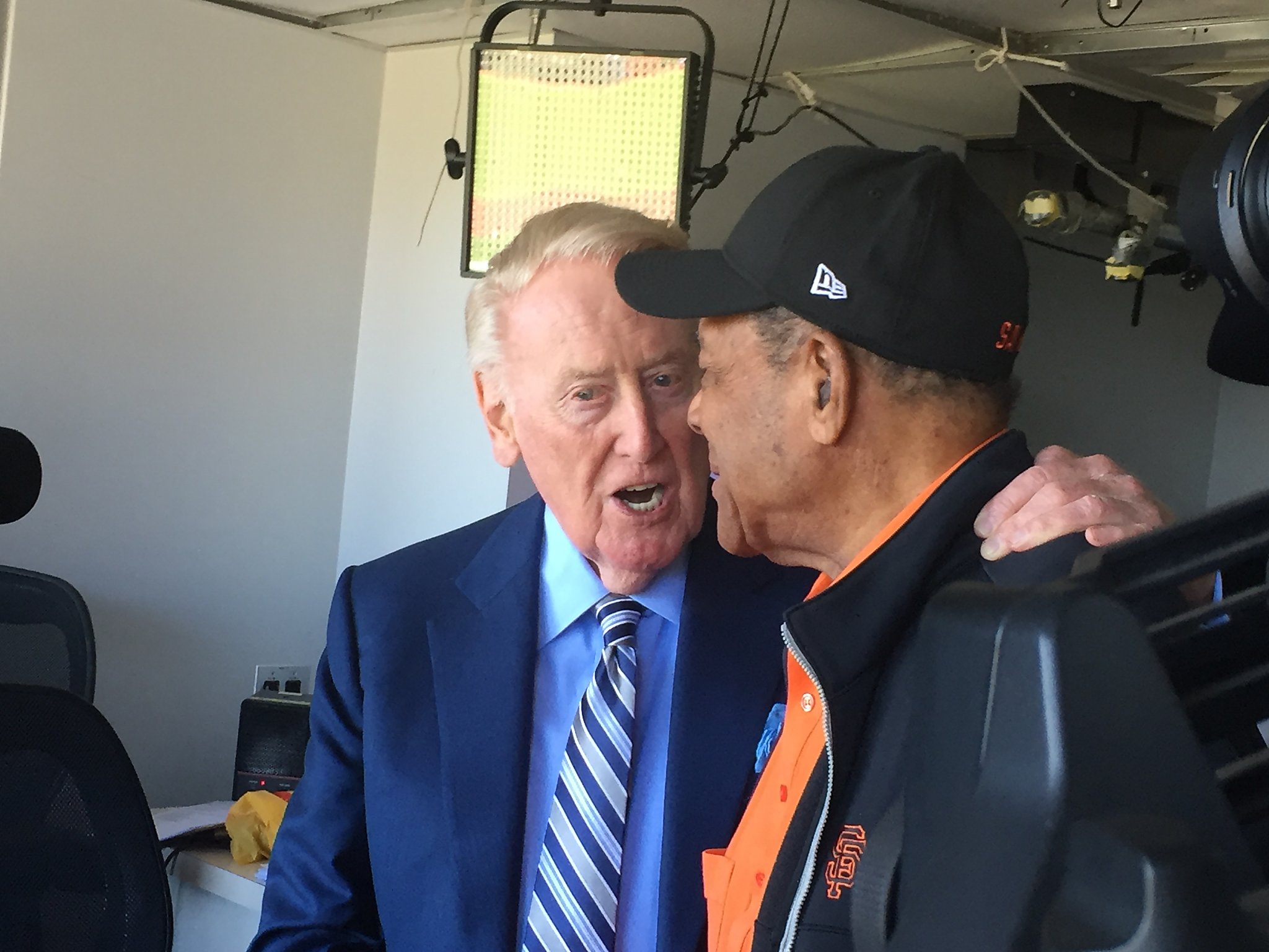 MLB: Vin Scully calls last game in 67-year career – Saratogian