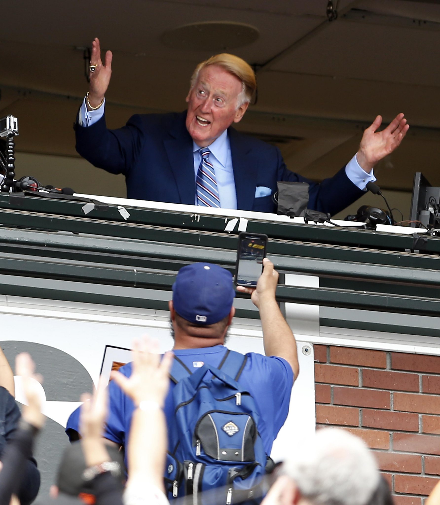 MLB: Vin Scully calls last game in 67-year career – Saratogian