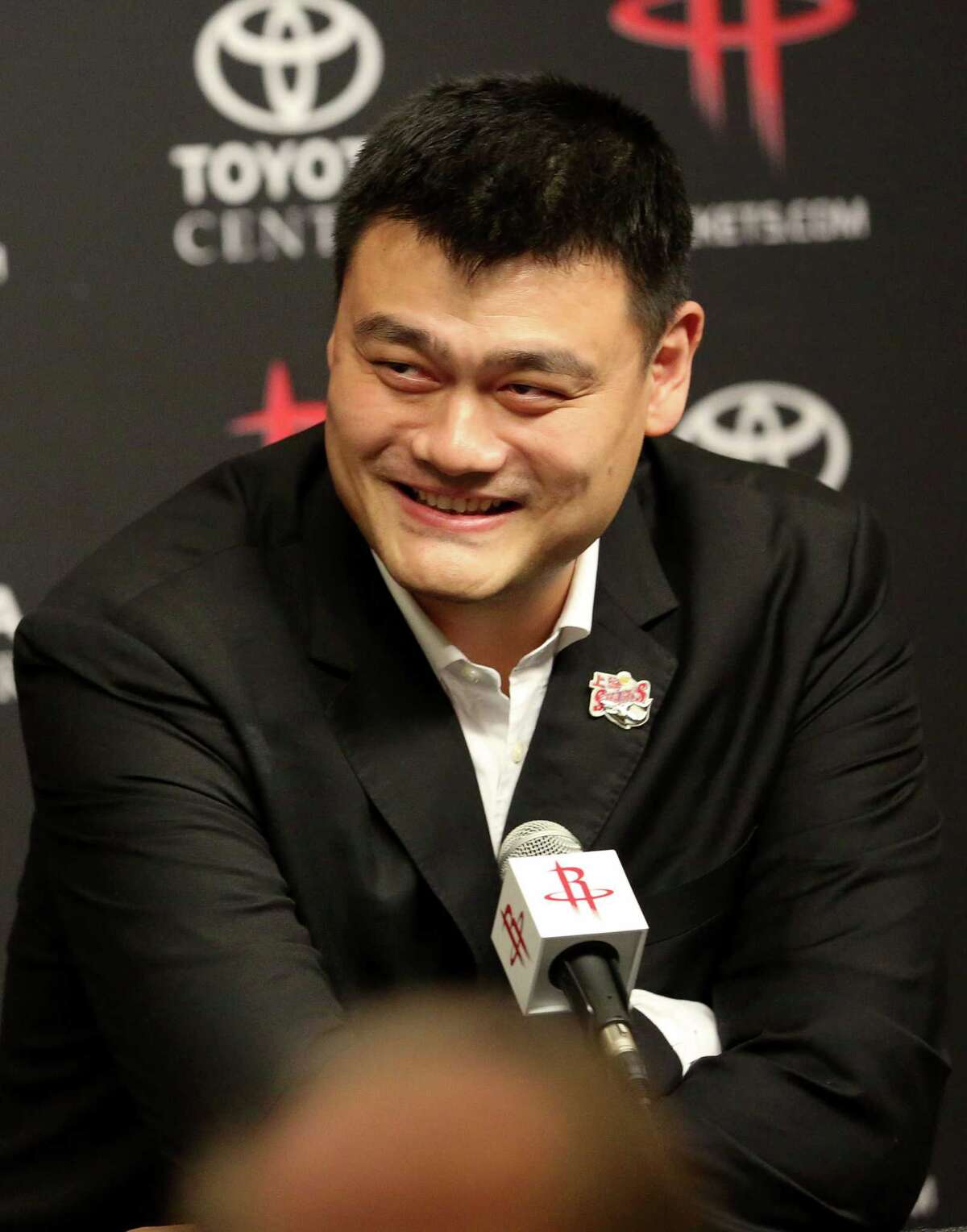 Yao Ming reminisces Rockets memories, discusses upcoming jersey retirement