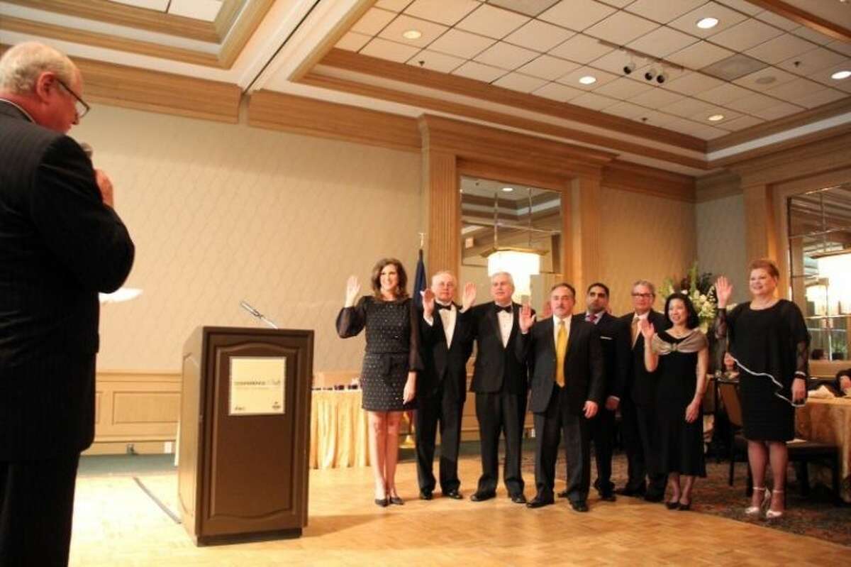 The Friendswood Chamber of Commerce hosted the 50th Annual Chairman’s Gala at the San Luis Hotel in Galveston Saturday (Jan. 25). Justice of the Peace Judge Jim Woltz presided over the swearing-in ceremony for new Board Members.