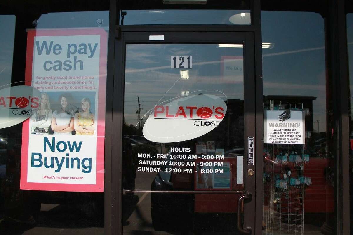 Plato’s Closet is part of a unique national recycling retail chain that specializes in clothing and accessories for teens and twenty-somethings. The hip, trendy clothing store buys and sells guys’ and girls’ gently-used, brand-name clothing and accessories, including: shoes, belts, purses, and jewelry and more.