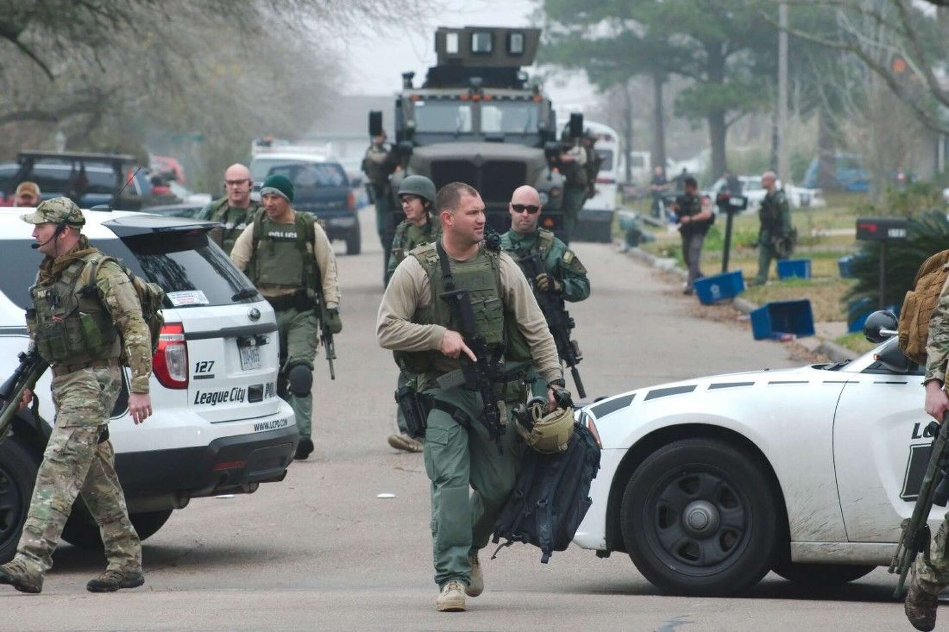 League City man dead by self-inflicted gun-shot after SWAT standoff