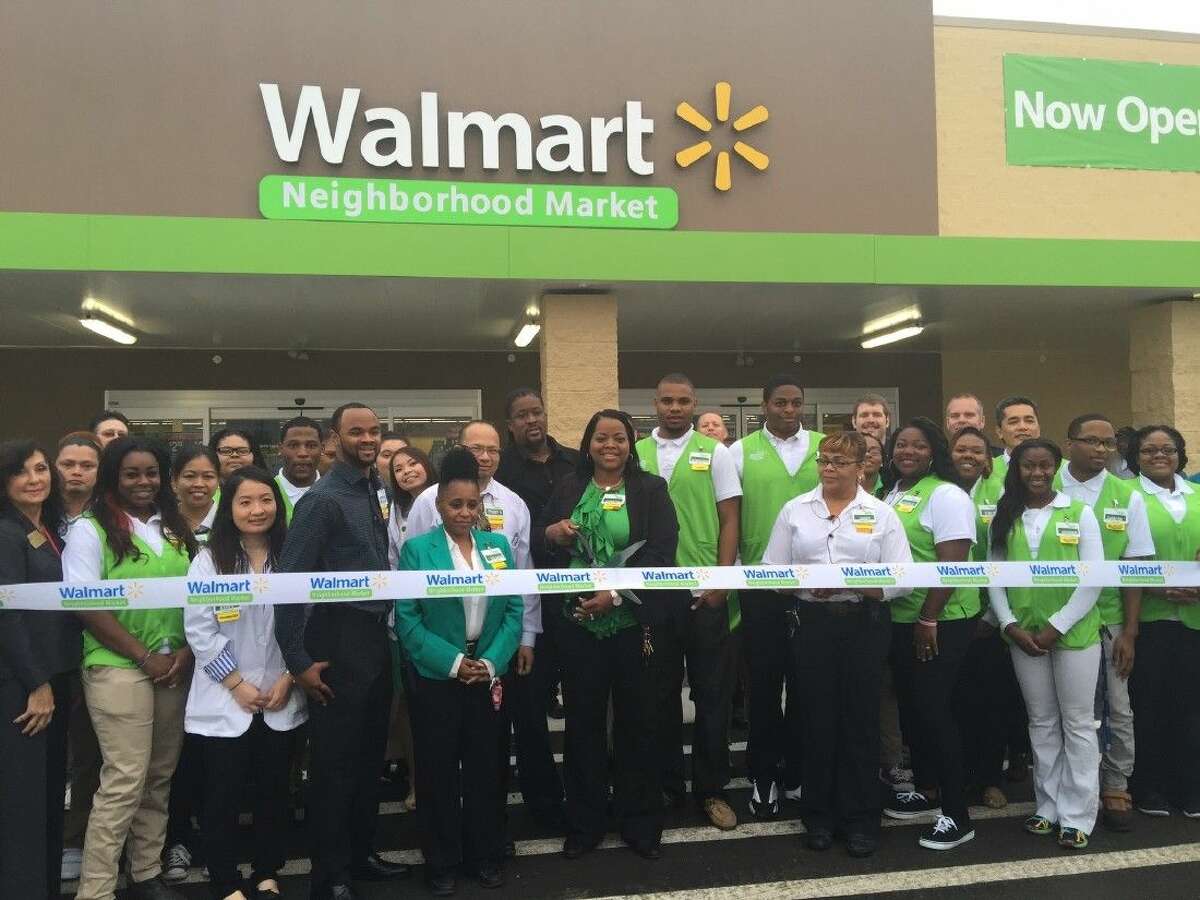 Walmart Neighborhood Market opens in Pearland