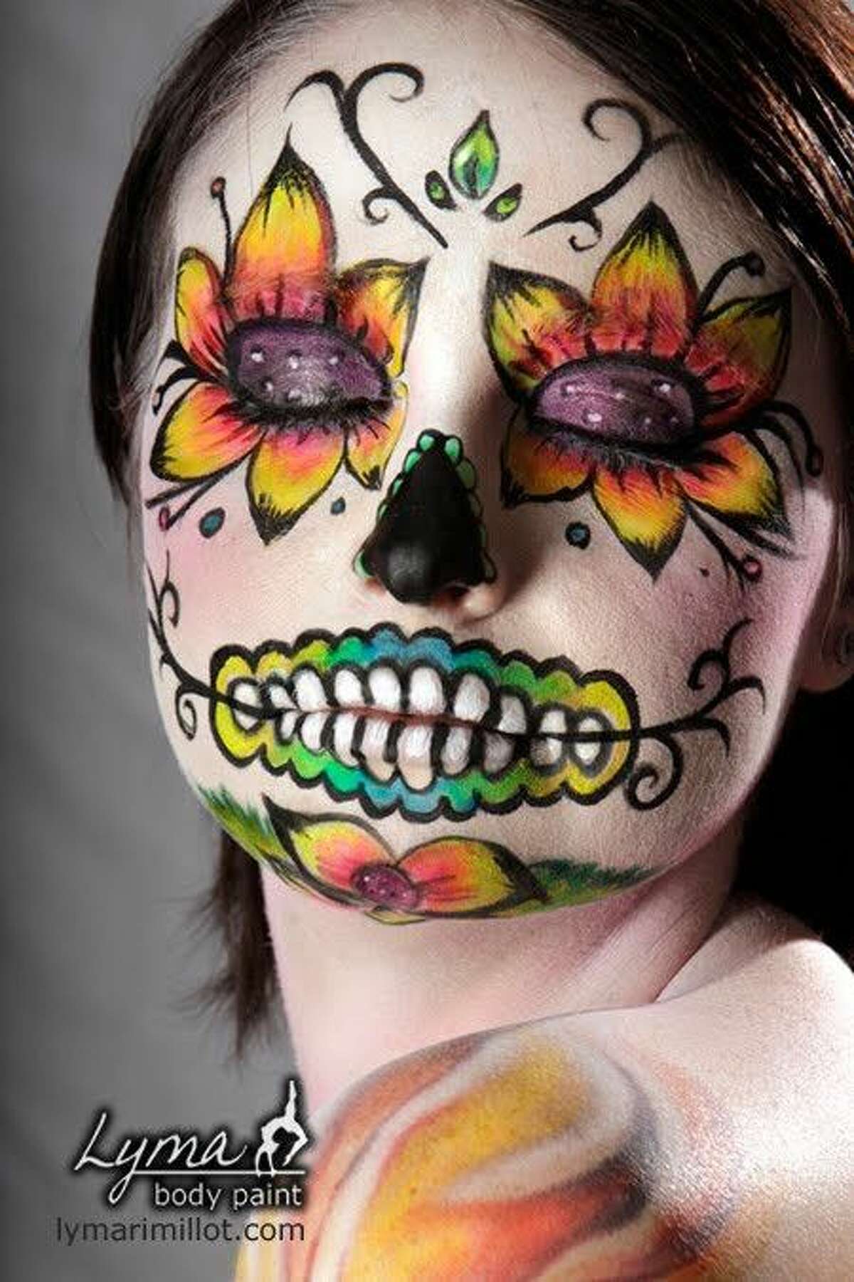 dia de los muertos makeup half face