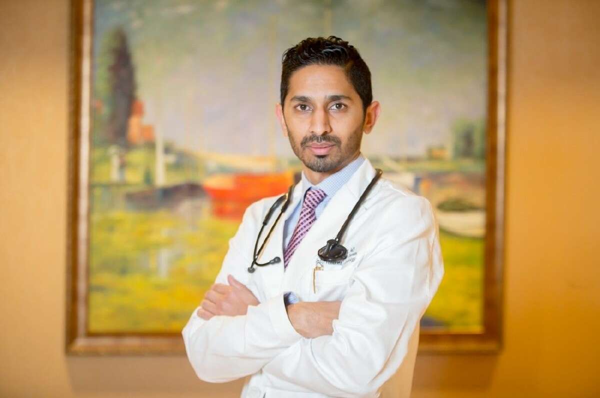 "Inserting the catheter through the radial artery in the wrist, rather than through the groin, has been shown to markedly reduce major vascular complications,” said Imran Dar, M.D., an interventional cardiologist affiliated with Memorial Hermann Northwest.