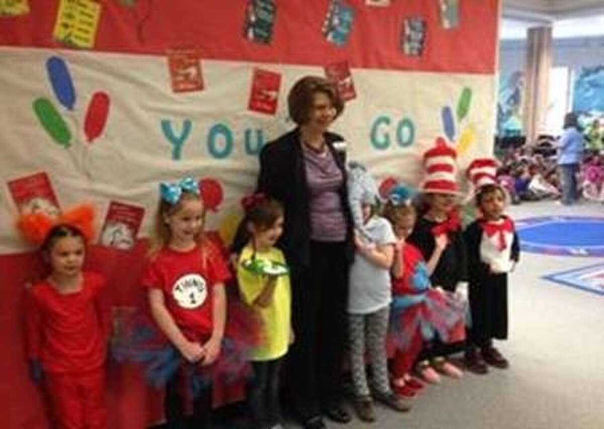 FBISD Elementary schools celebrate 'Read Across America'