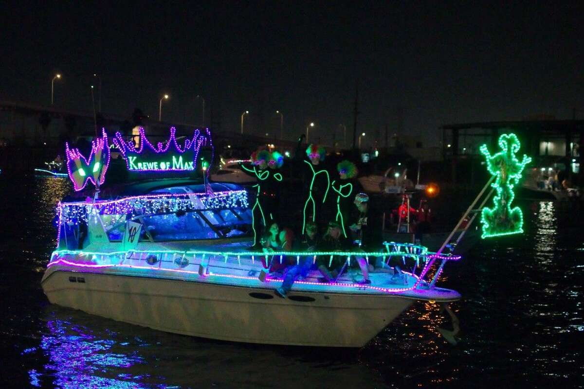 mardi gras boat length