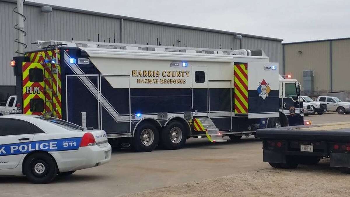 Deer Park police, fire respond to hazardous substance call