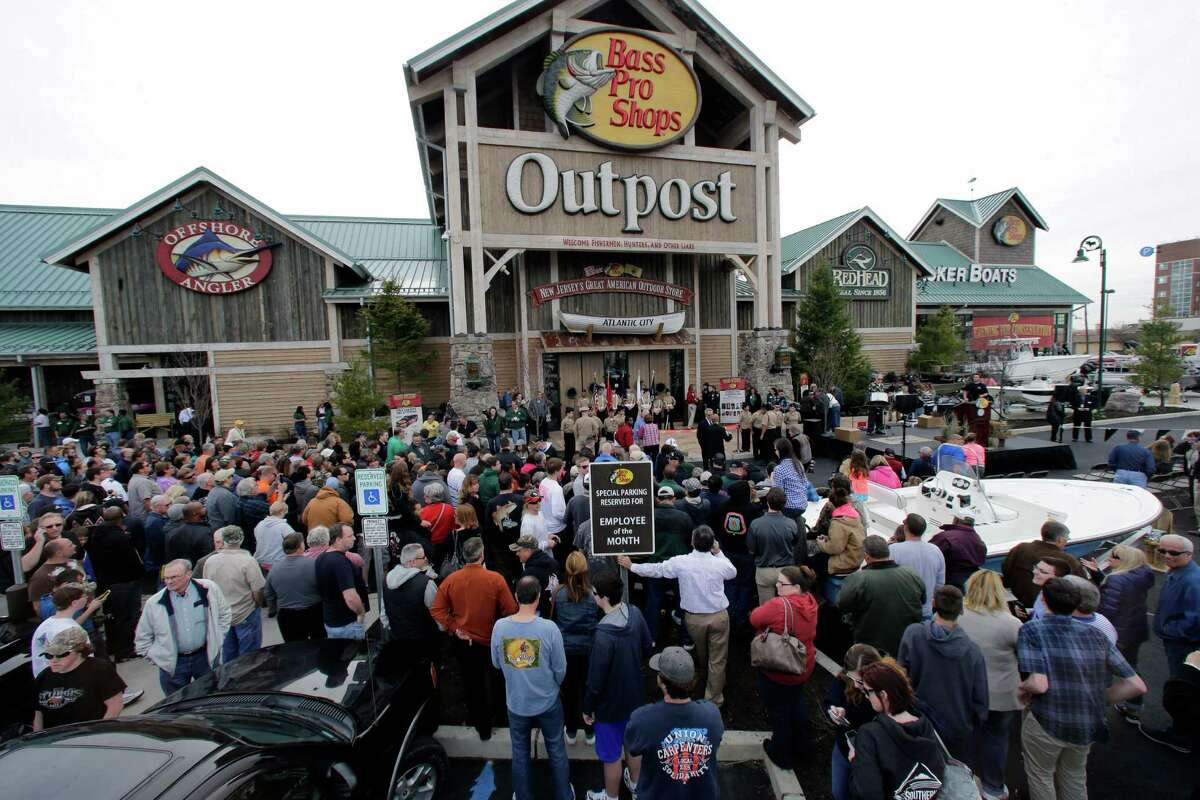 Judge approves 10.5 million Bass Pro settlement on minority hiring