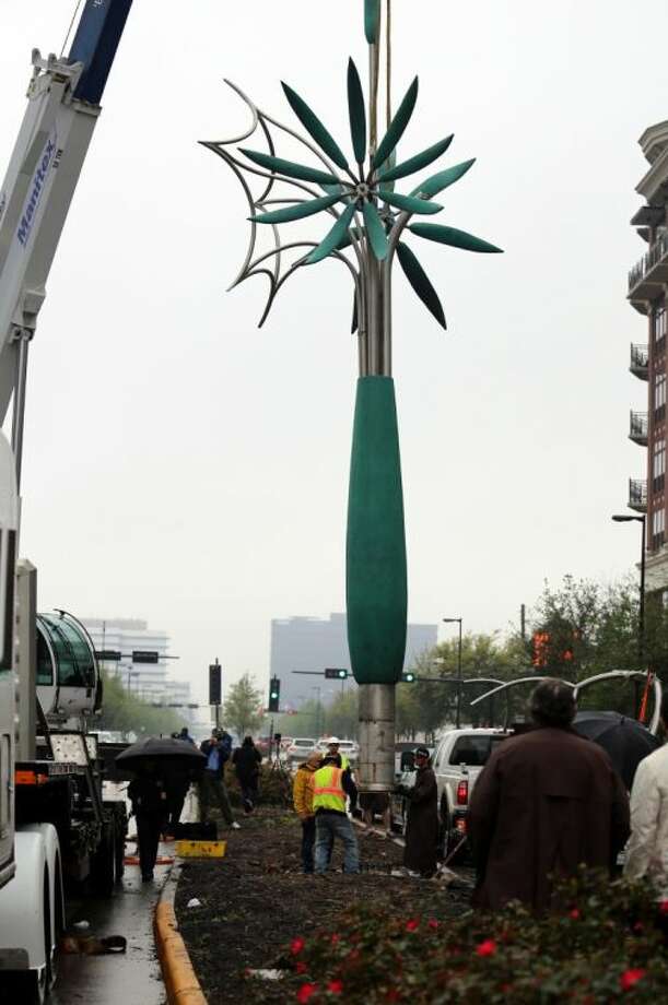 Surls sculpture marks Upper Kirby entree into public art Houston