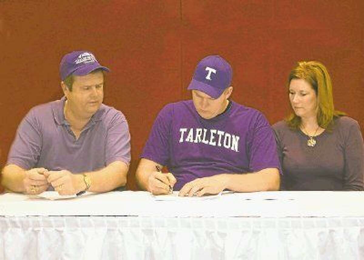 Crosby Cougar Cody Stephens (middle) passed away from an undetected heart condition shortly after committing to play football at Tarleton State University. A bill named in his honor requiring EKG screenings for high school athletes passed the in the Texas House Monday.