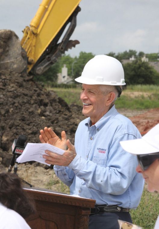 Gallery Furniture breaks ground on Grand Parkway