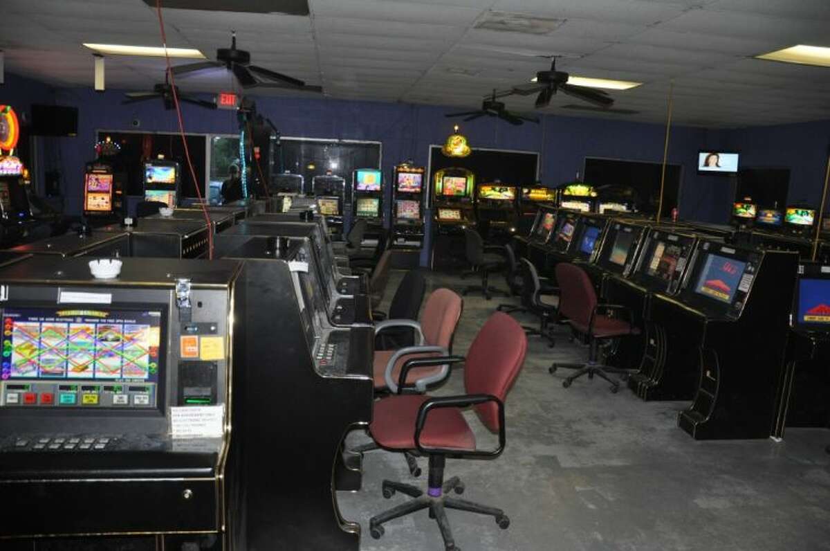 Three arrested in game room raid in Liberty