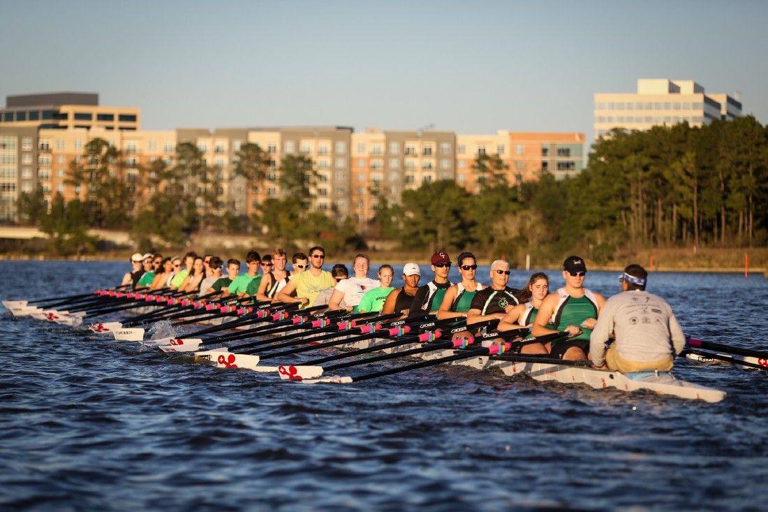 Rowing Club of the Woodlands hosts St mpfli Express shell