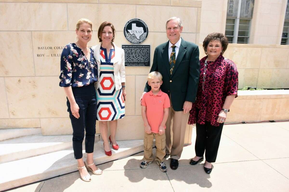 Baylor College of Medicine's Roy and Lillie Cullen Building dedicated