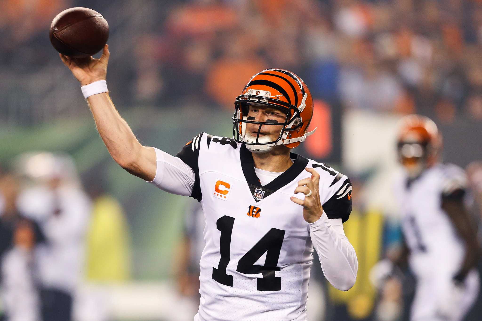 Miami Dolphins quarterback Ryan Tannehill looks to pass during the first  half of an NFL football game against the Cincinnati Bengals, Thursday,  Sept. 29, 2016, in Cincinnati. (AP Photo/Gary Landers)