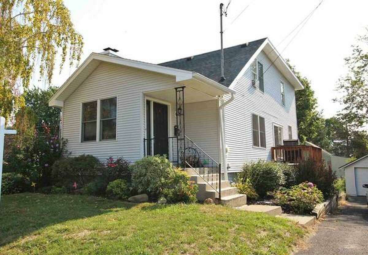 Photos Colonie homes with curb appeal