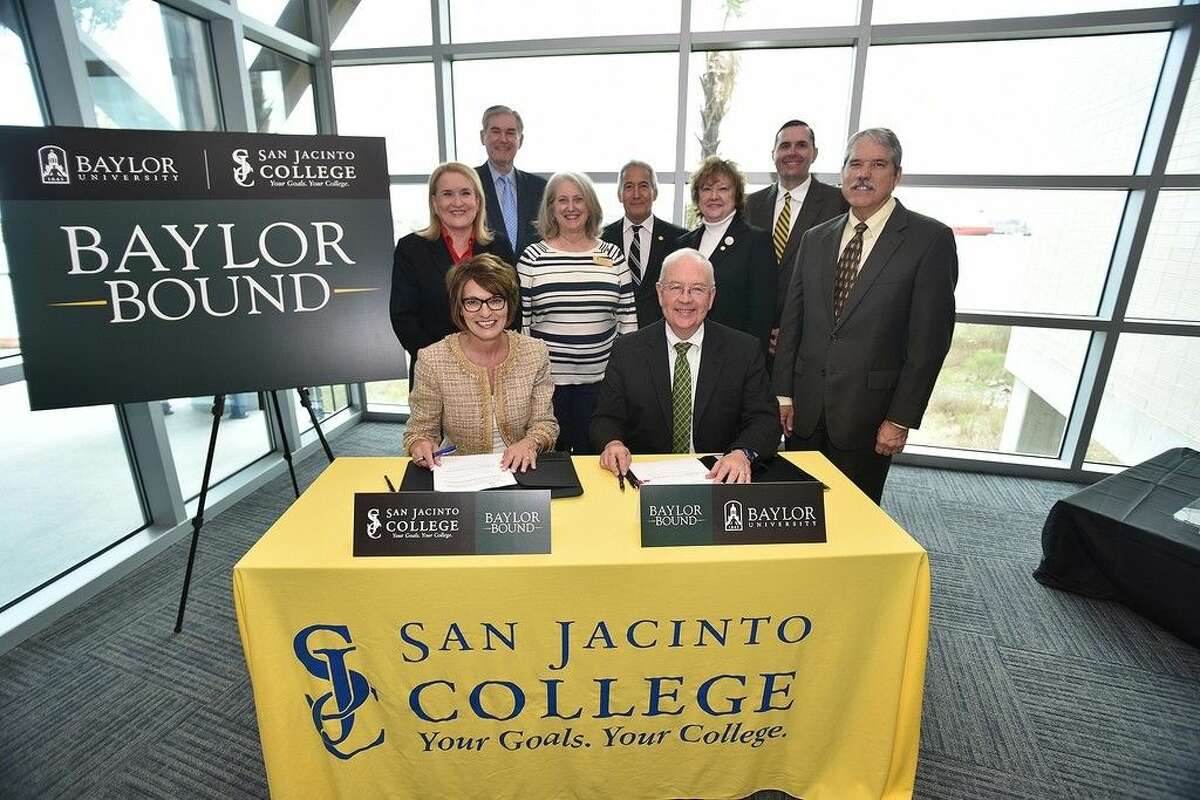San Jacinto College and Baylor University today signed a transfer agreement to allow students an easy transfer between the two institutions. Pictured at the ceremony are (standing, left to right): State Senator Sylvia Garcia (District 6); State Representative Ed Thompson (District 29); Dr. Catherine O’Brien, San Jacinto College Associate Vice Chancellor for Learning; State Representative Gilbert Pena (District 144); Dr. Laurel Williamson, San Jacinto College Deputy Chancellor and President; Wes Null, Vice Provost for Undergraduate Education at Baylor University; and State Senator Larry Taylor (District 11); (seated, left to right): Dr. Brenda Hellyer, Chancellor, San Jacinto College; and The Honorable Judge Kenneth Starr, President and Chancellor, Baylor University. Photo credit: Rob Vanya, San Jacinto College marketing, public relations, and government affairs department.