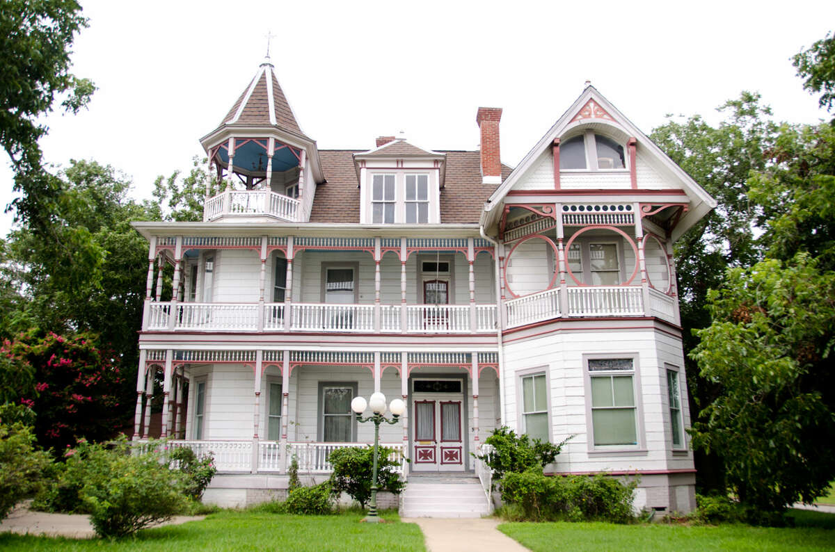 Historic homes in Brenham open for tours