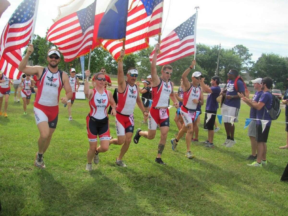 Katy Triathlon salutes U.S. Vets; names Team RWBHouston 2014 Grand