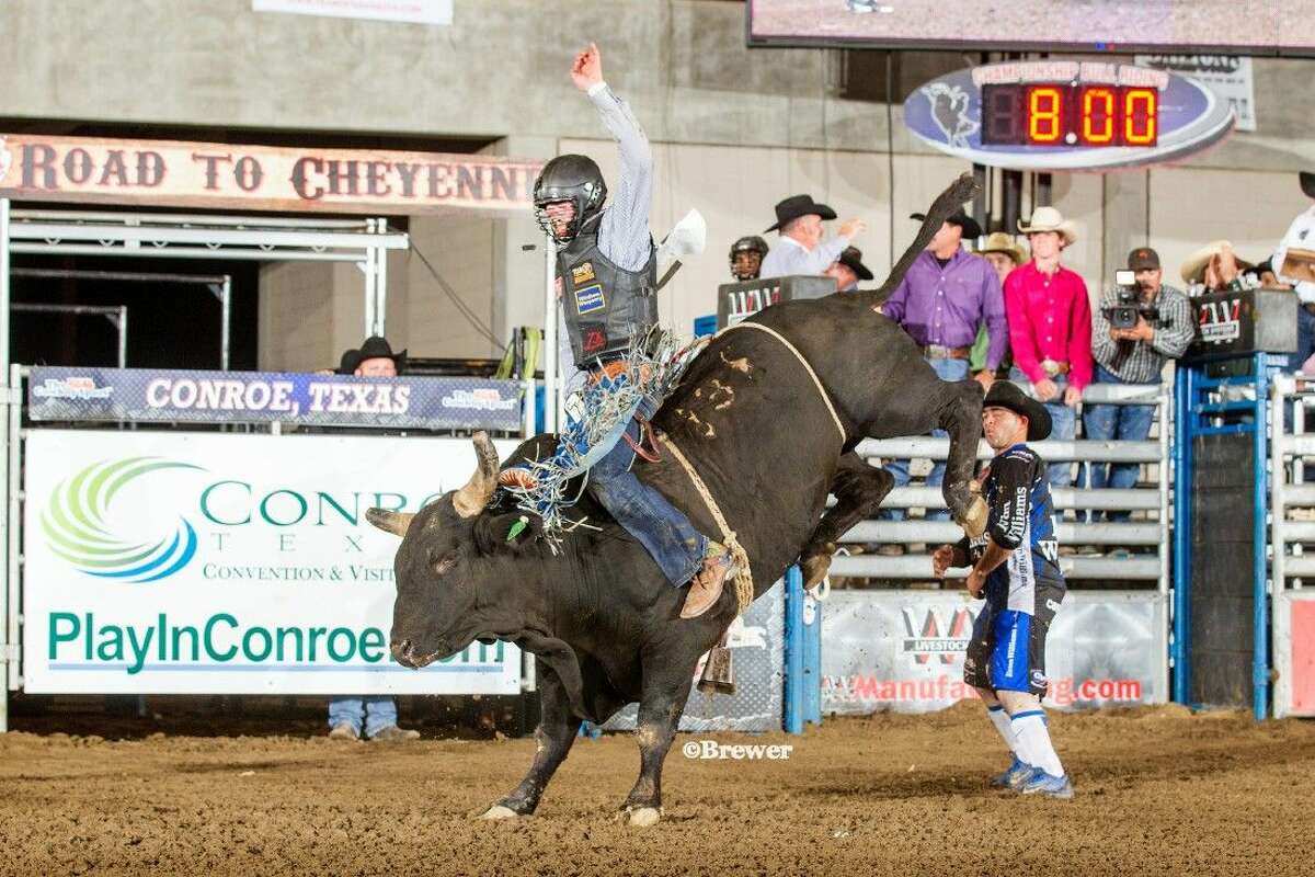 World champion bull rider set to compete in Conroe Bull Mania