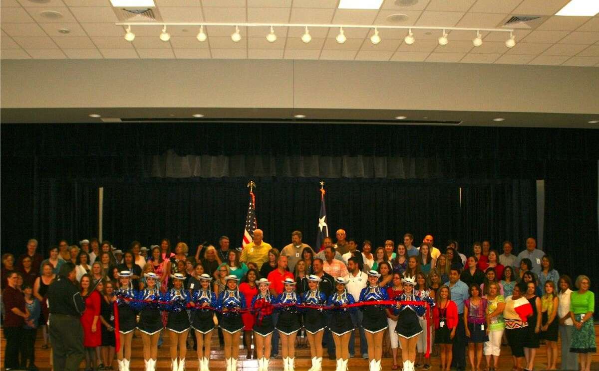 New Caney ISD celebrates opening of Tavola Elementary School with