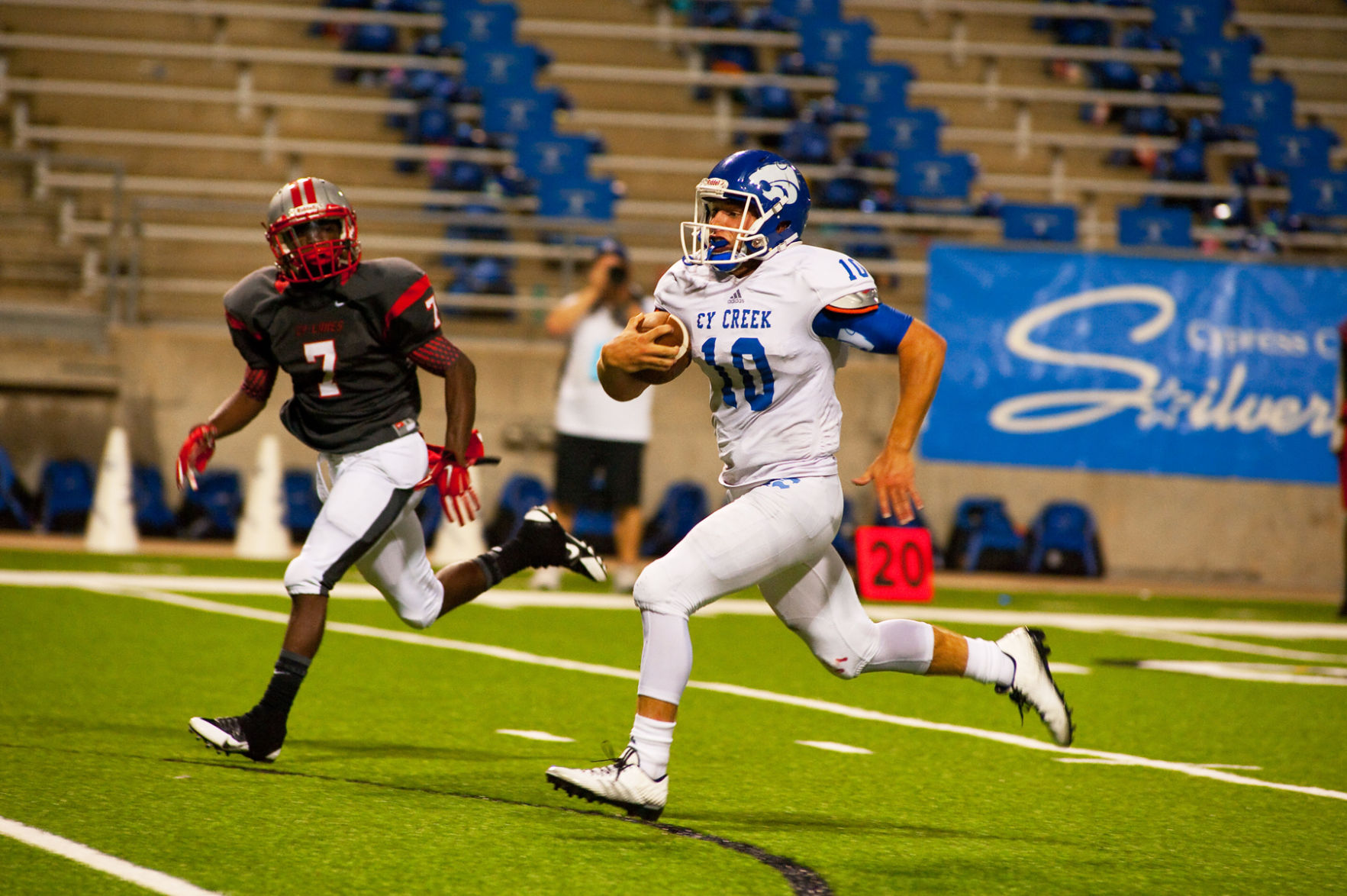 FOOTBALL Cy Creek gets muchneeded win over Cy Lakes