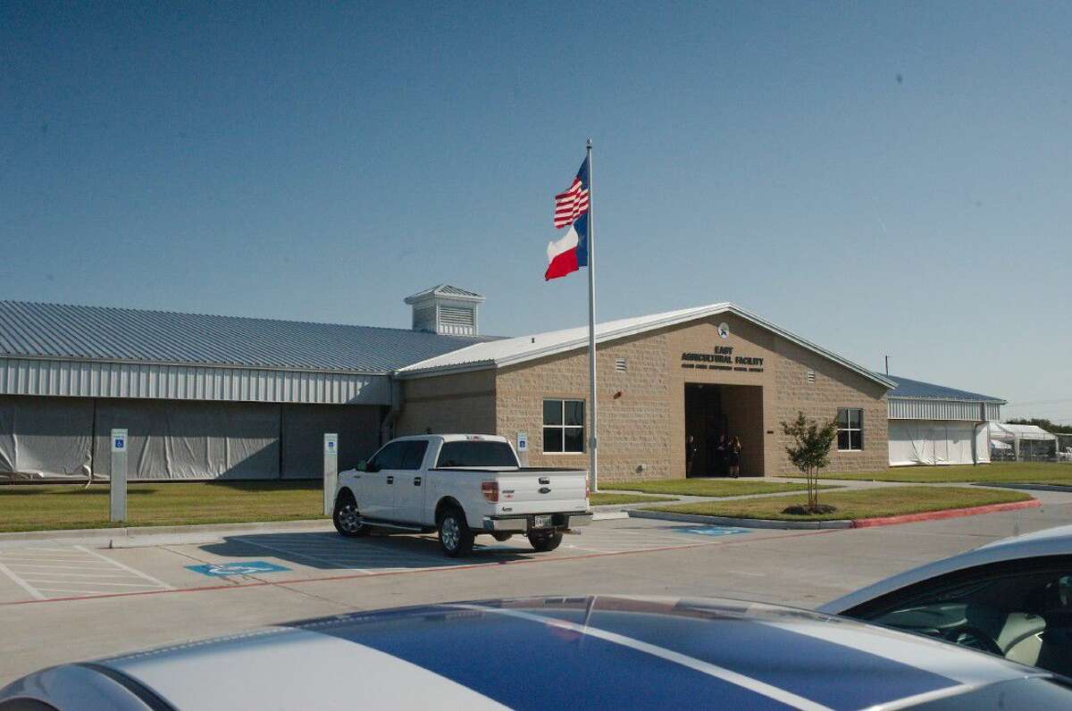 Clear Creek ISD East Agriculture Center opens