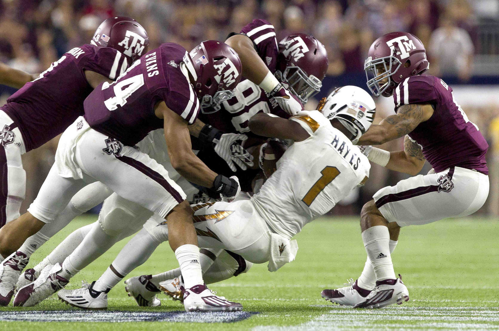 AGGIE FOOTBALL With relentless defense, Texas A&M Aggies shine in upset