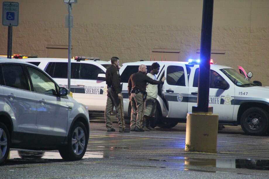 Suspected car thief leads Brazoria County Sheriff’s Deputies on high