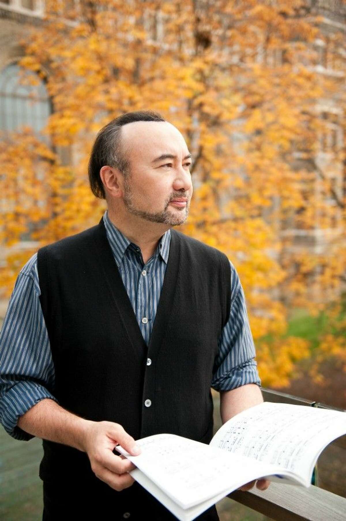 A veteran of the international concert stage, Jon Kimura Parker has performed as guest soloist with the Philadelphia Orchestra and Wolfgang Sawallisch in Carnegie Hall, toured Europe with the Royal Philharmonic Orchestra and Andre Previn, and shared the stage with Jessye Norman at Berlin’s famed Philharmonie.