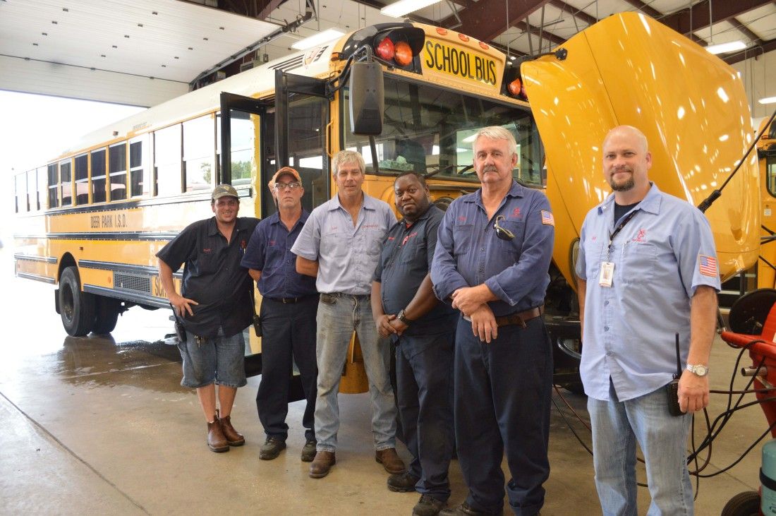 Deer Park ISD Transportation Dept. receives clean air award