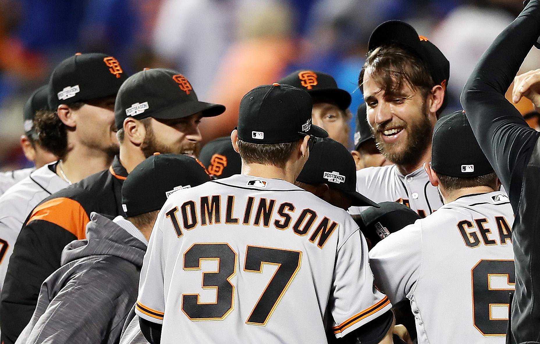 Fashion Alert: Madison Bumgarner cuts his hair and seemingly travels back  in time