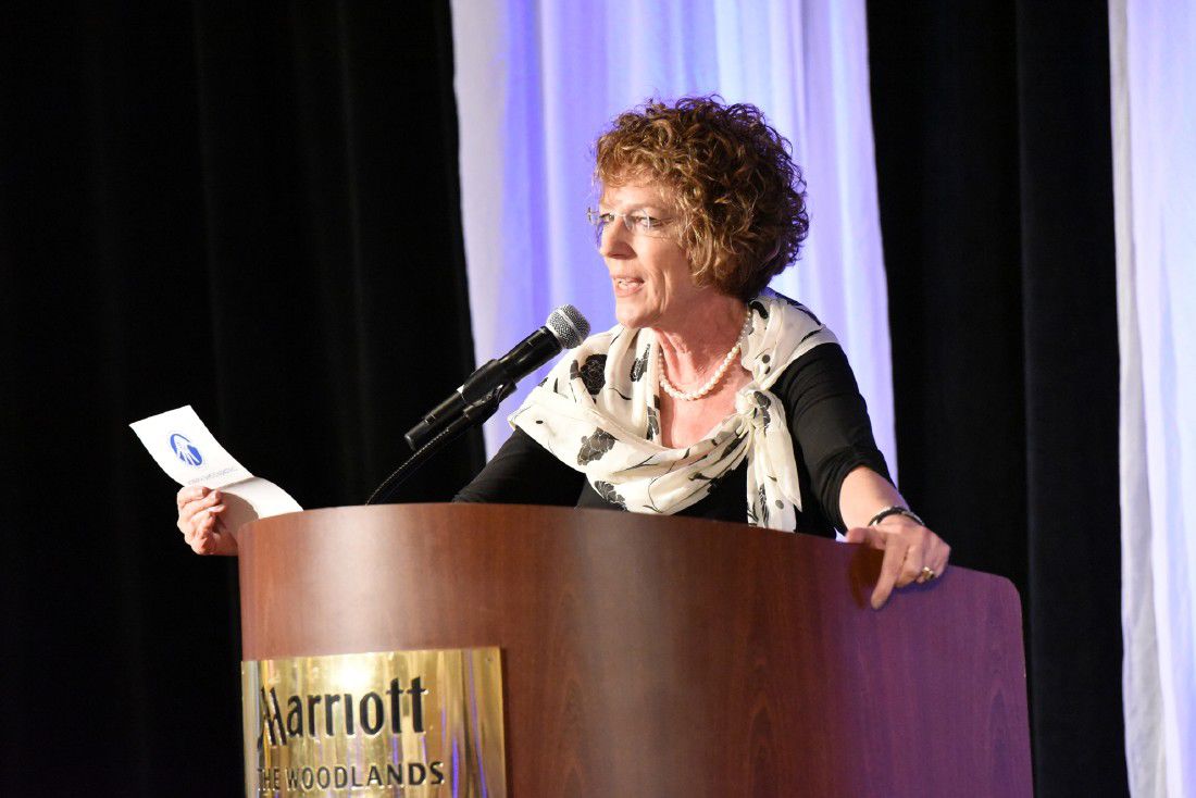 Children’s Safe Harbor raises 450,000 with dinner