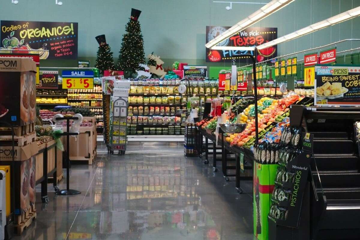 New HEB opens in Deer Park