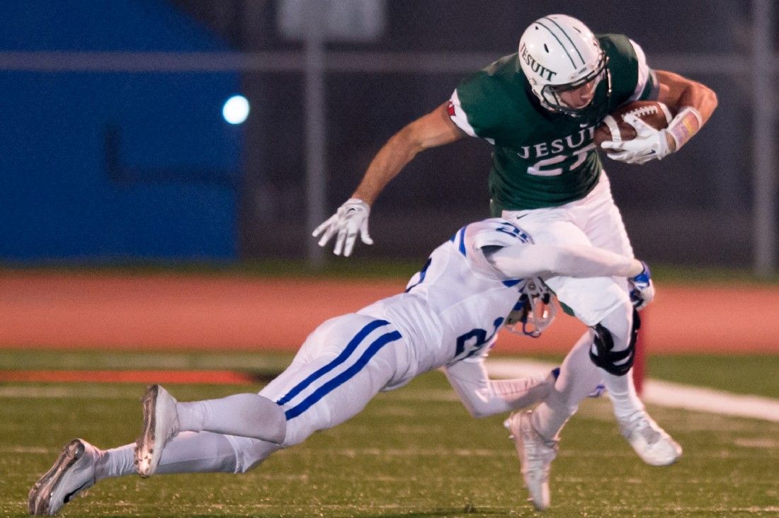 Strake Jesuit heads to the regional semi