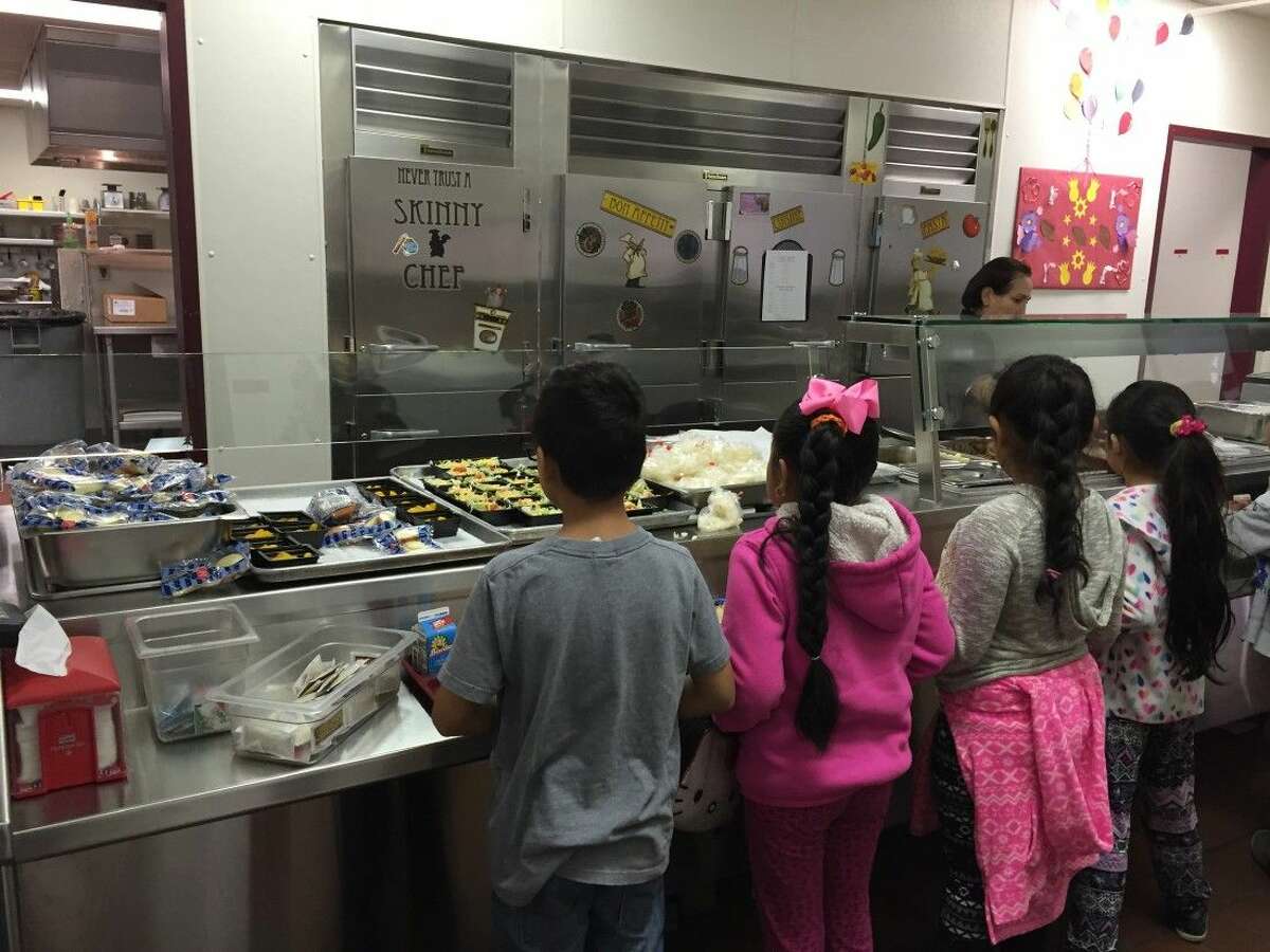 Greenleaf Elementary’s cafeteria gets a makeover