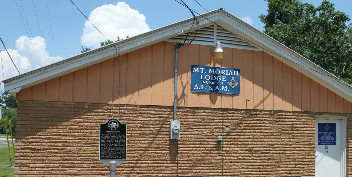 SJC Historical Commission restores markers, needs volunteers