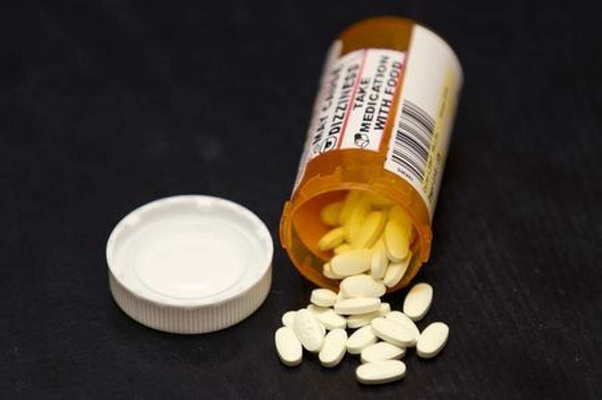 Many drugs can cause or worsen heart failure, cautions American Heart