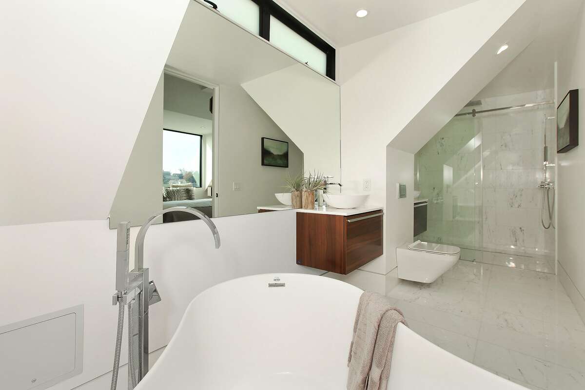 Techsavvy home in Noe Valley