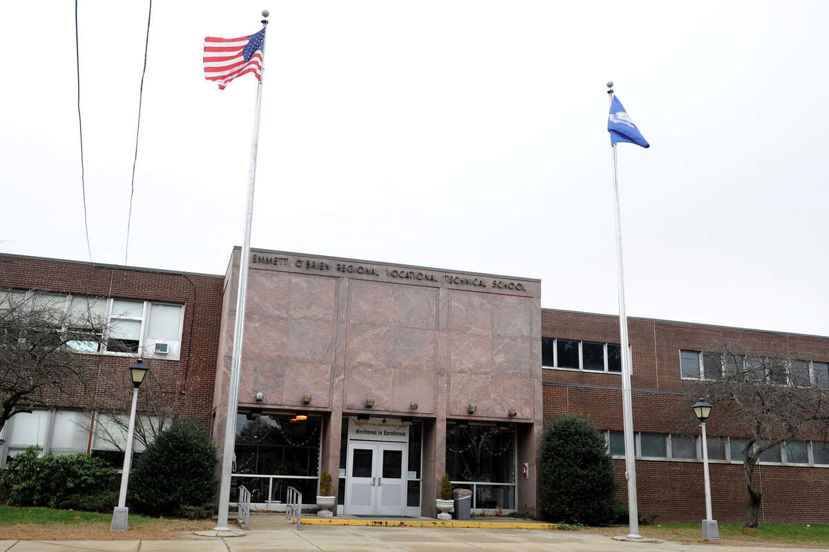 Malloy said votech closures “not a plan.”