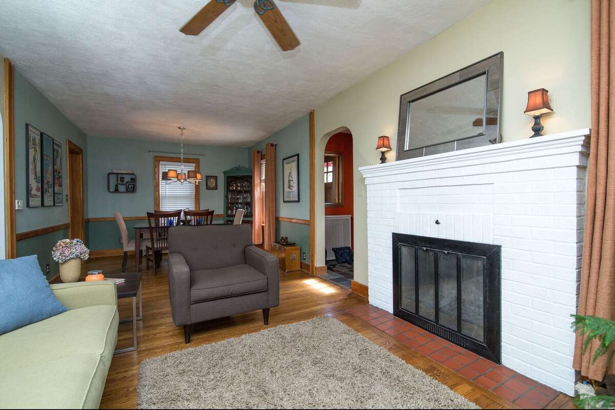 House of the Week Cape Cod in Delmar