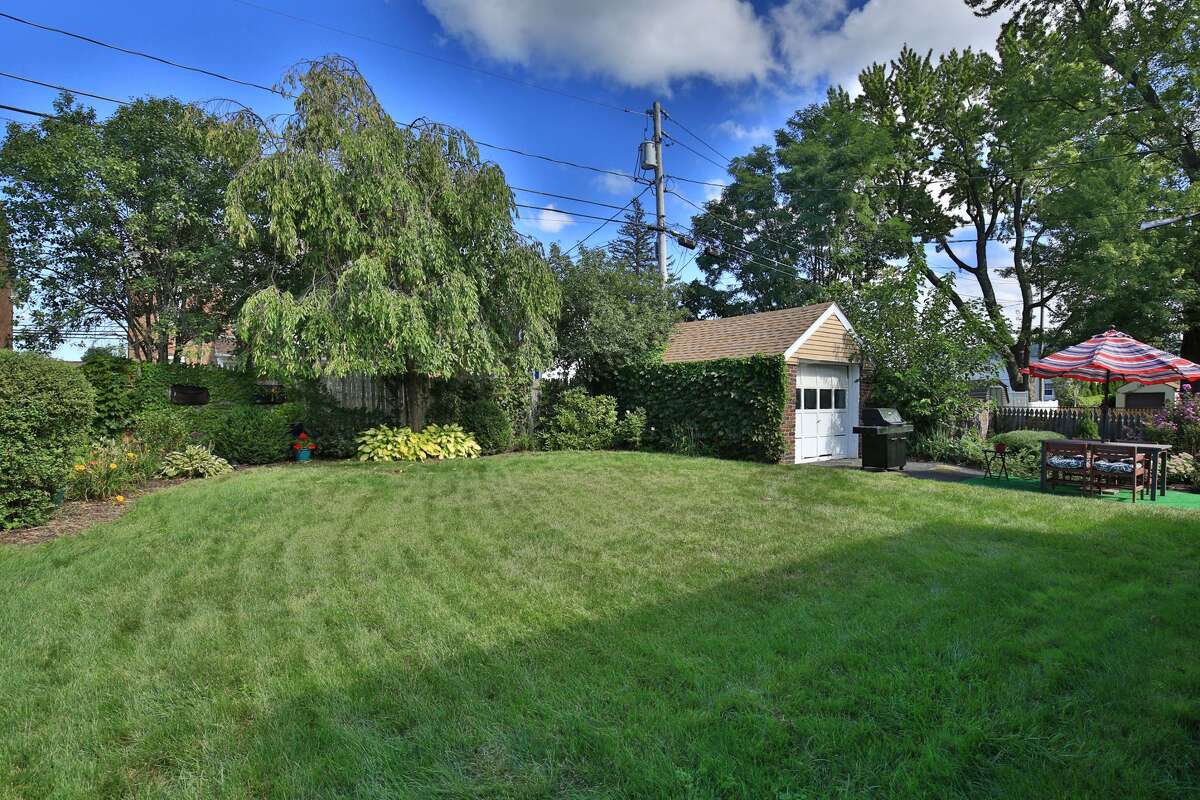 House of the Week Cape Cod in Delmar