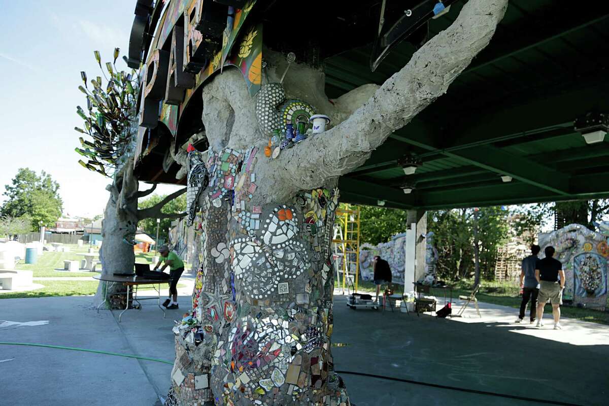 Using found art, nearly 300 people contributed to whimsical Smither Park