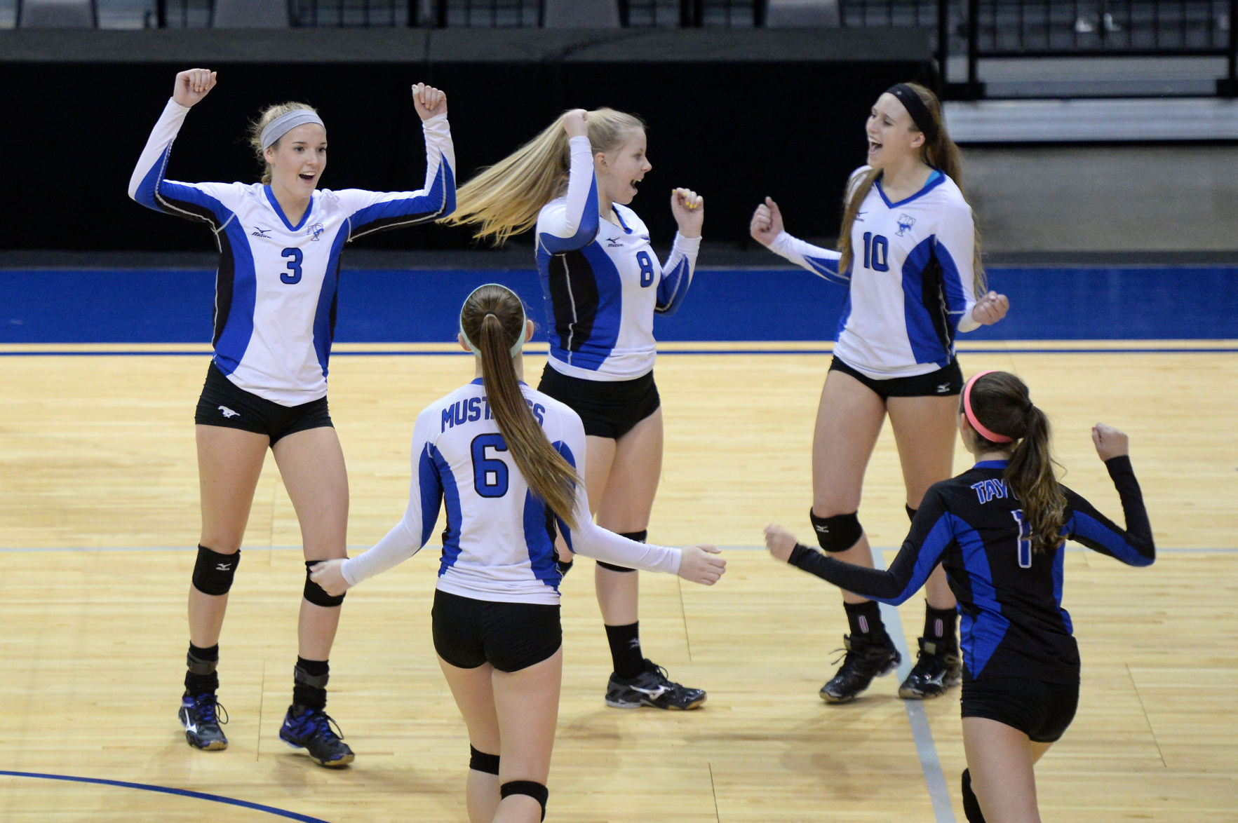 Katy ISD volleyball wins five matches on opening night