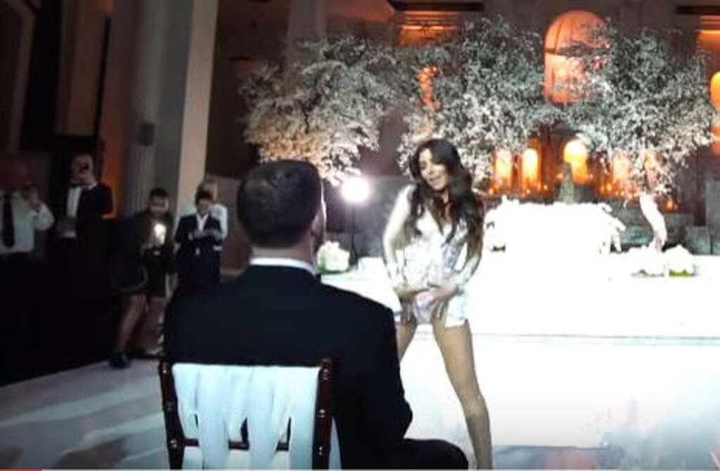 Meet The Bride Who Performs A Flawless Wedding Beyonce Performance For Her Man San Antonio Express News