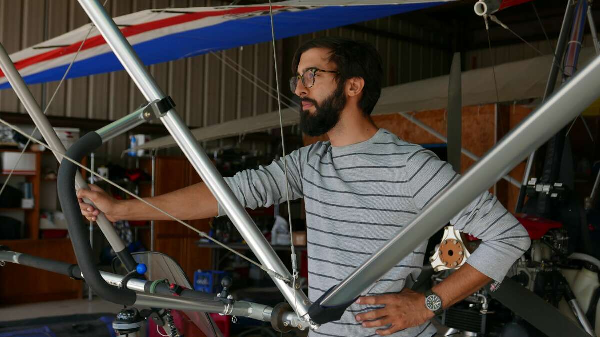 David Grabowski quit job, ditched his office garb and donned a flight suit for a cross-country flight through the U.S. in a single seat Weight Shift Control, or “trike,” aircraft. He will land in San Antonio Saturday, Oct. 8, 2016.