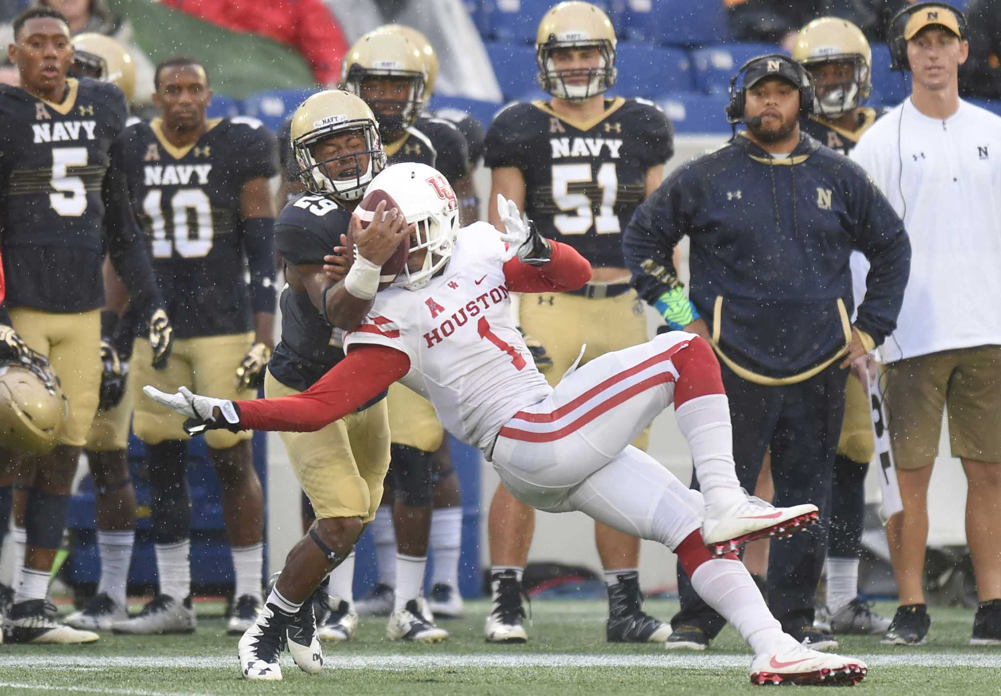 Houston LB Tyus Bowser broke bone after fighting with teammate