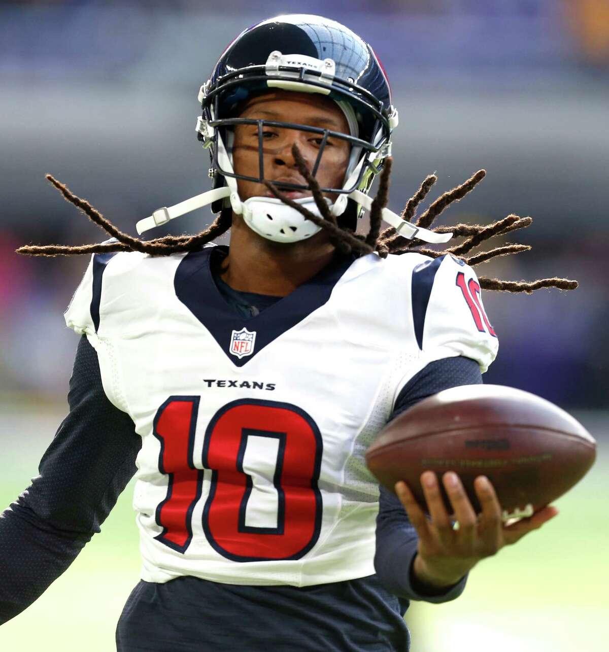 Houston Texans wide receiver DeAndre Hopkins warms up before a